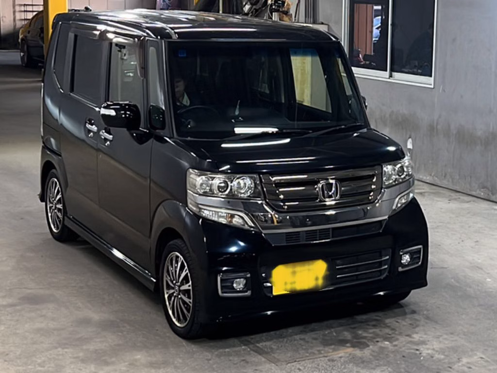 HONDA N-BOX