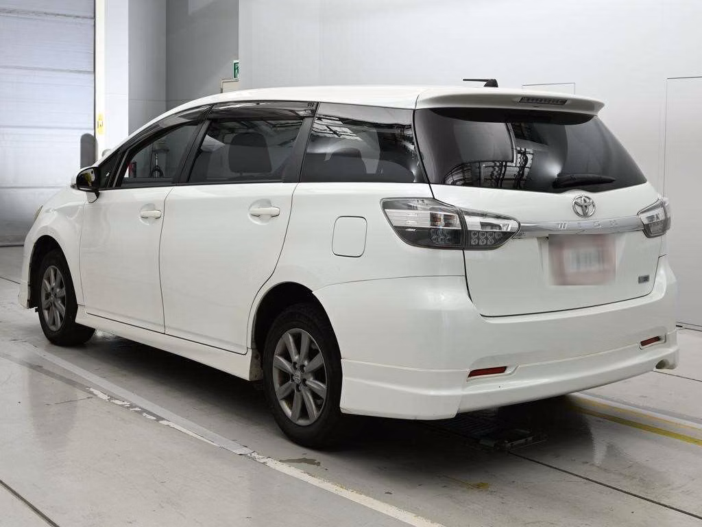 TOYOTA WISH