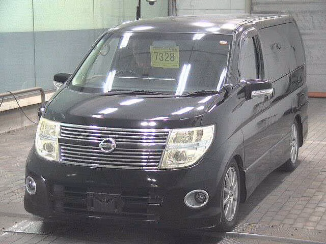 NISSAN ELGRAND