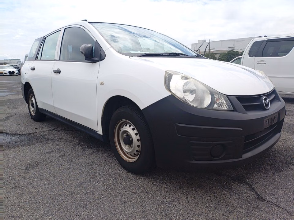 MAZDA FAMILIA