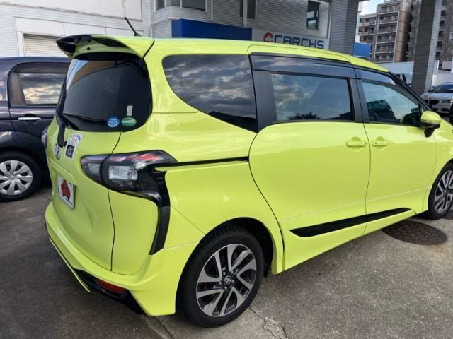 TOYOTA SIENTA