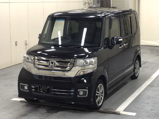 HONDA N-BOX
