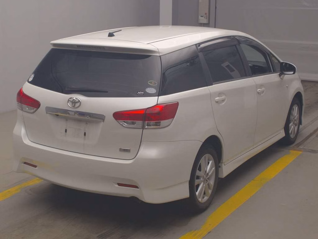 TOYOTA WISH