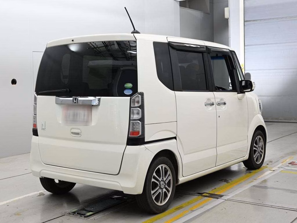 HONDA N-BOX
