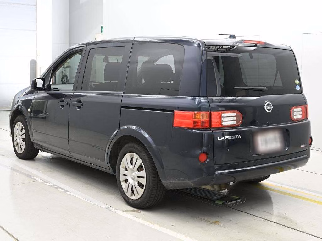 NISSAN LAFESTA