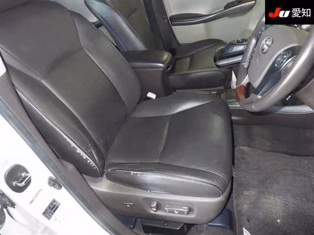TOYOTA SAI
