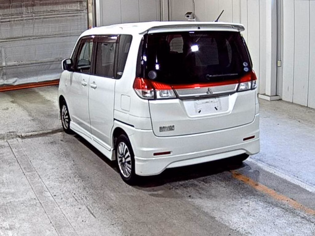 MITSUBISHI DELICA D:2