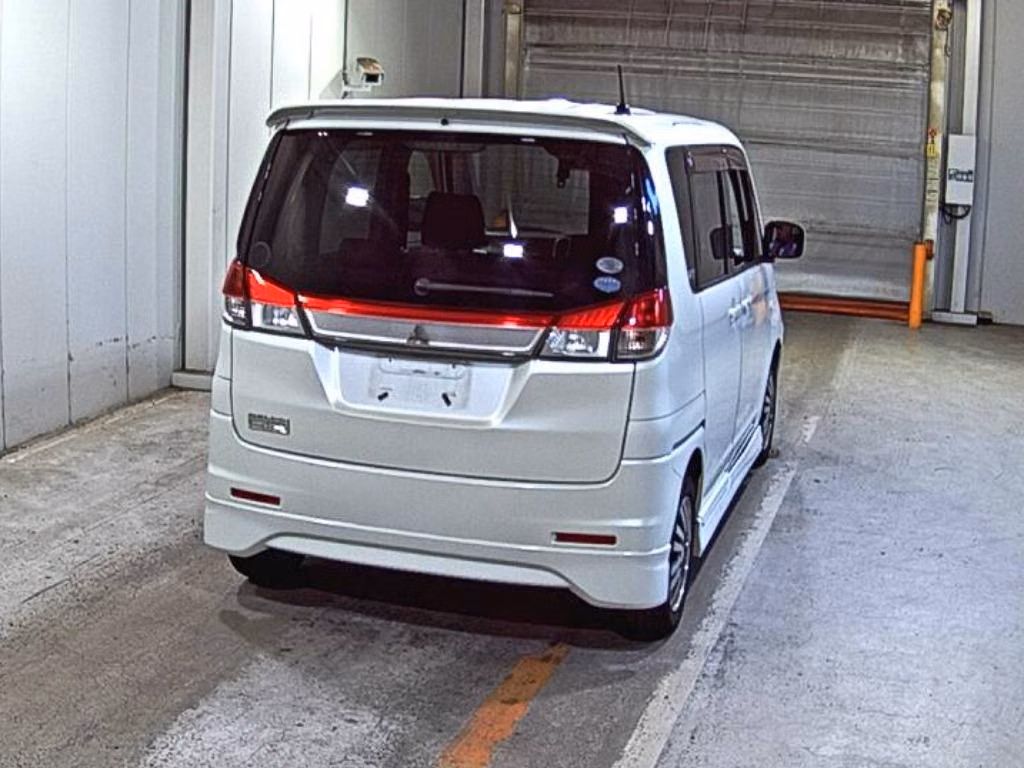 MITSUBISHI DELICA D:2