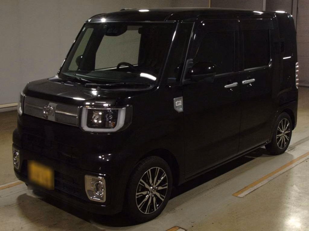 TOYOTA PIXIS MEGA