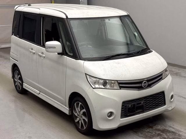 NISSAN ROOX