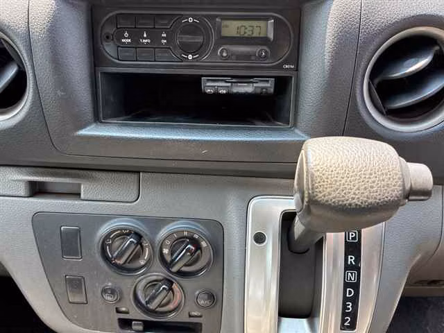 NISSAN NV350 CARAVAN