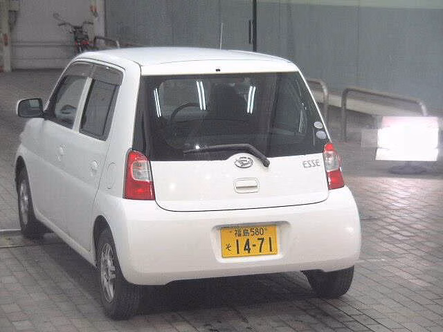 DAIHATSU ESSE
