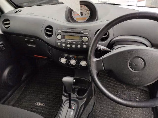 DAIHATSU ESSE