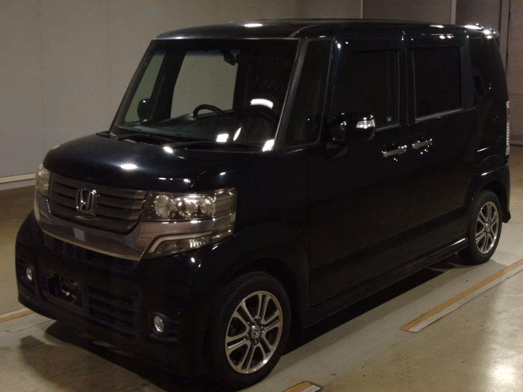 HONDA N-BOX