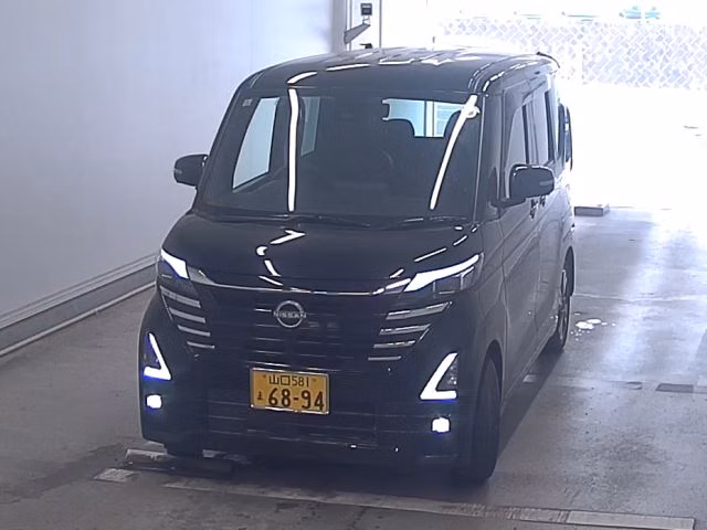 NISSAN ROOX