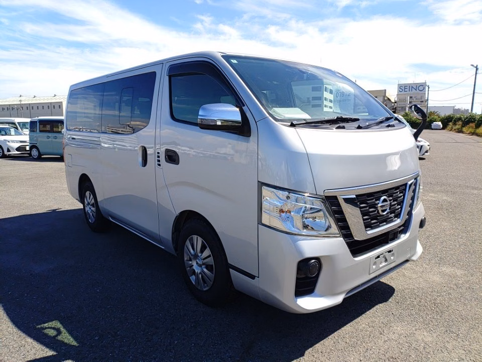 NISSAN NV350 CARAVAN