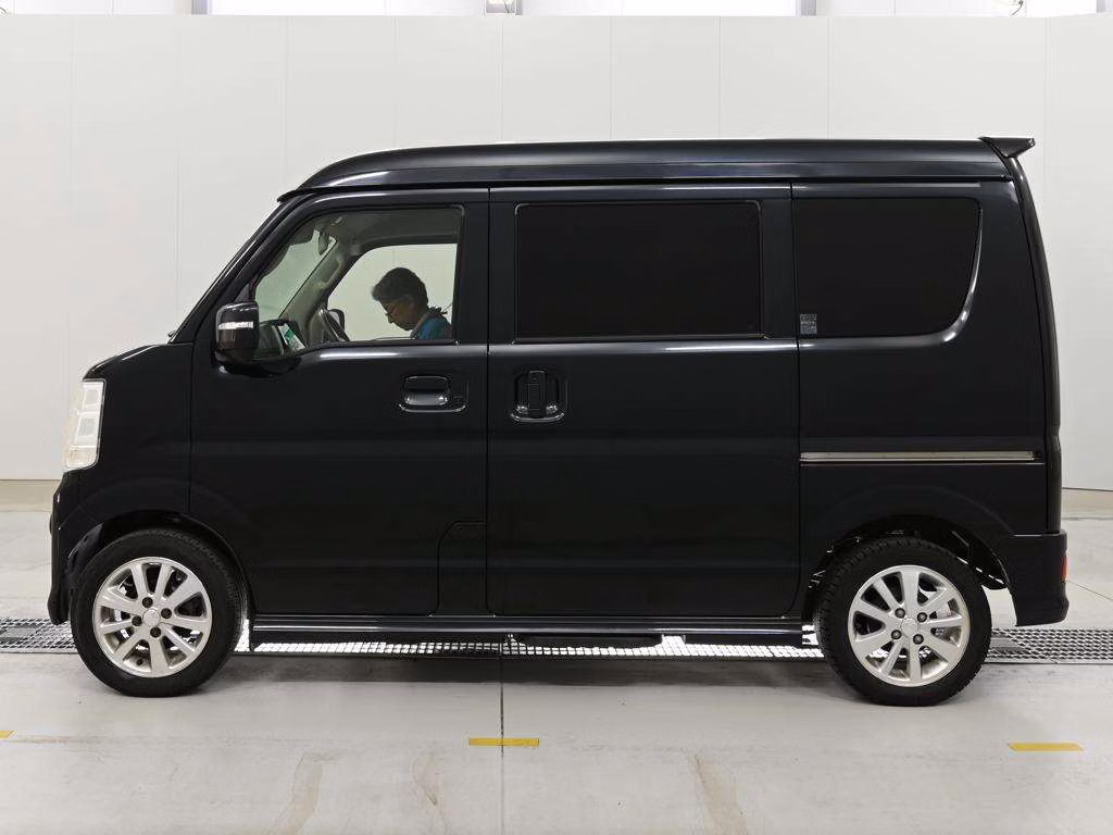 MITSUBISHI TOWN BOX