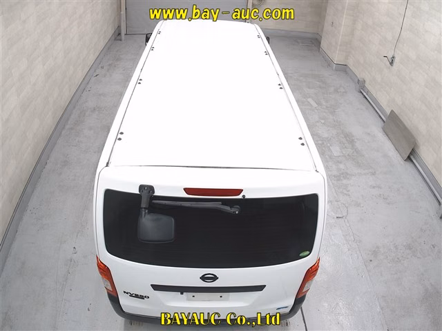 NISSAN NV350 CARAVAN