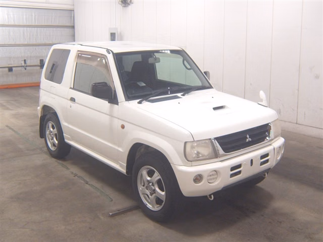 MITSUBISHI PAJERO MINI