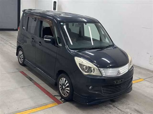 MITSUBISHI DELICA D:2