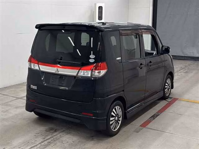MITSUBISHI DELICA D:2
