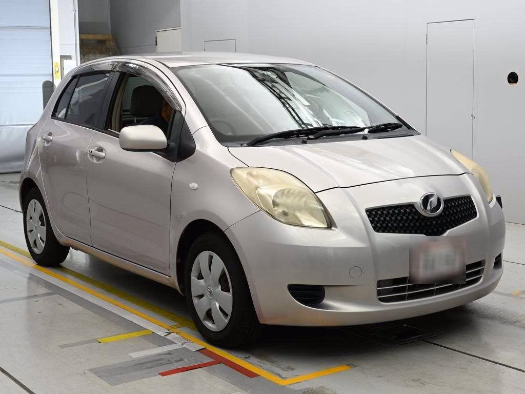 TOYOTA VITZ