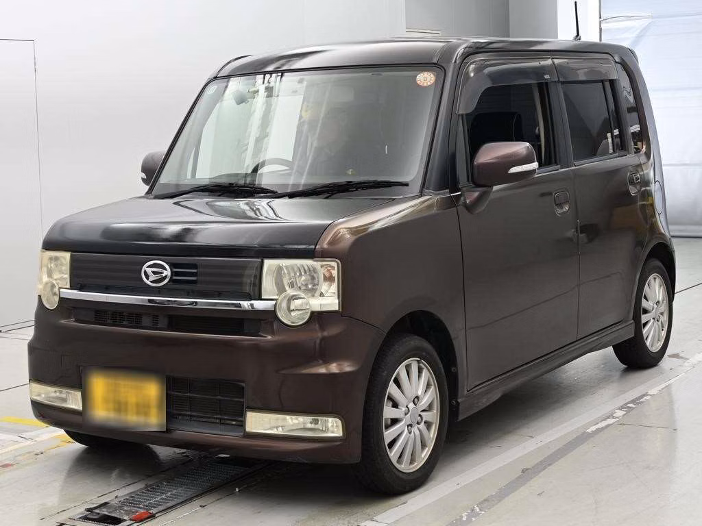 DAIHATSU MOVE CONTE