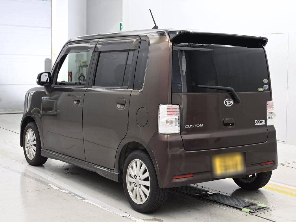 DAIHATSU MOVE CONTE