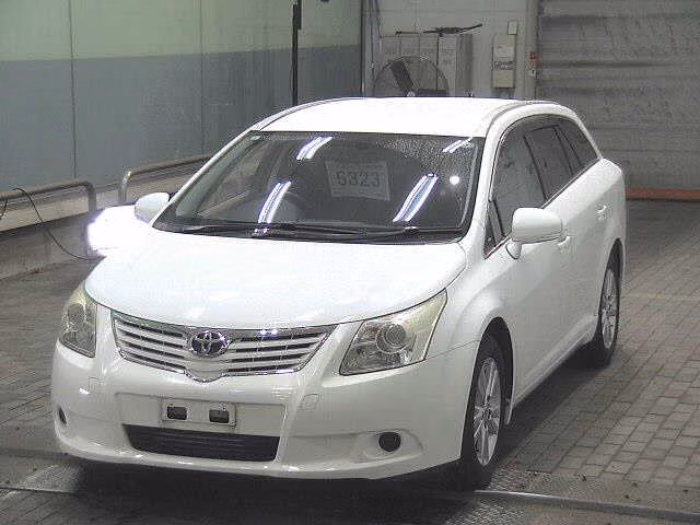 TOYOTA AVENSIS