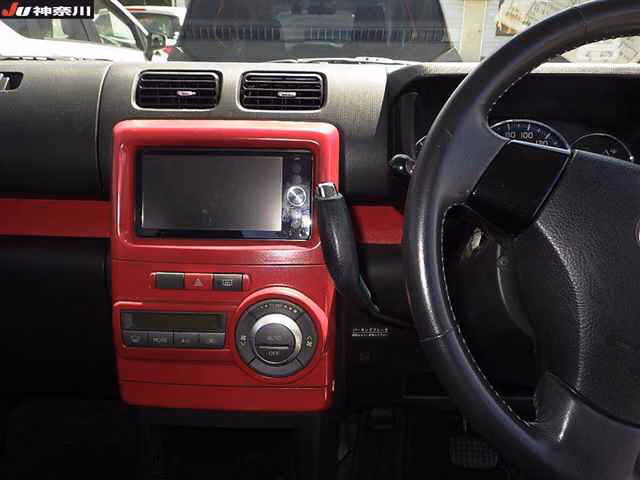 DAIHATSU MOVE CONTE