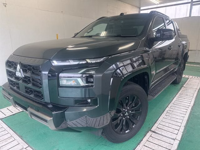 MITSUBISHI TRITON