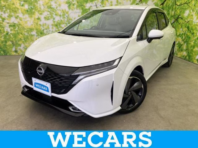 NISSAN AURA