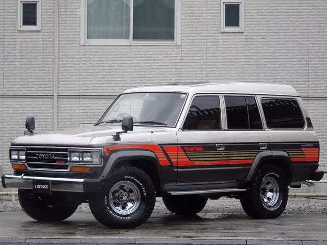 TOYOTA LAND CRUISER