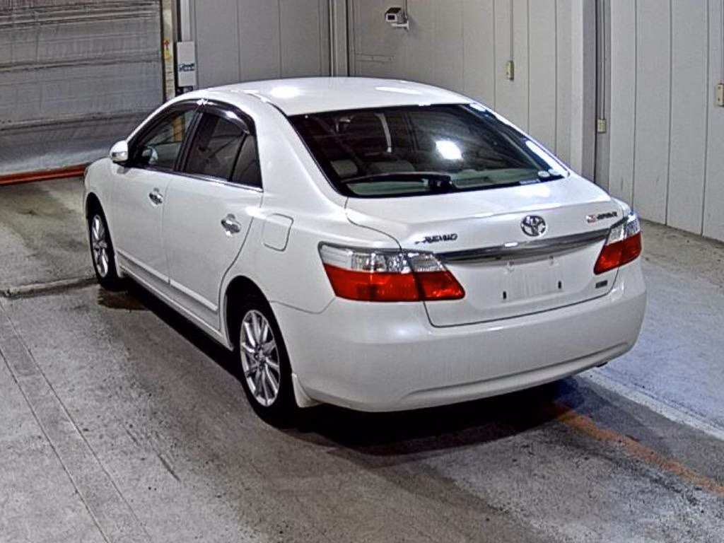 TOYOTA PREMIO