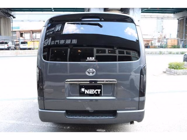 TOYOTA REGIUS ACE