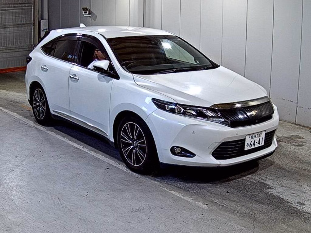 TOYOTA HARRIER