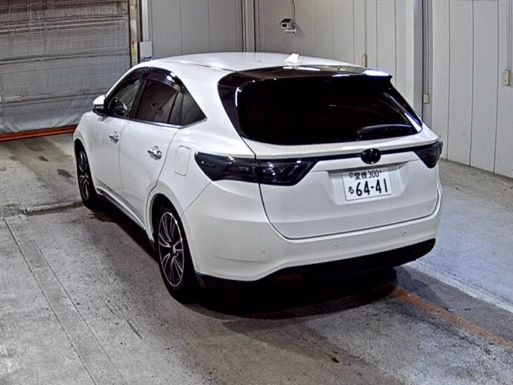 TOYOTA HARRIER