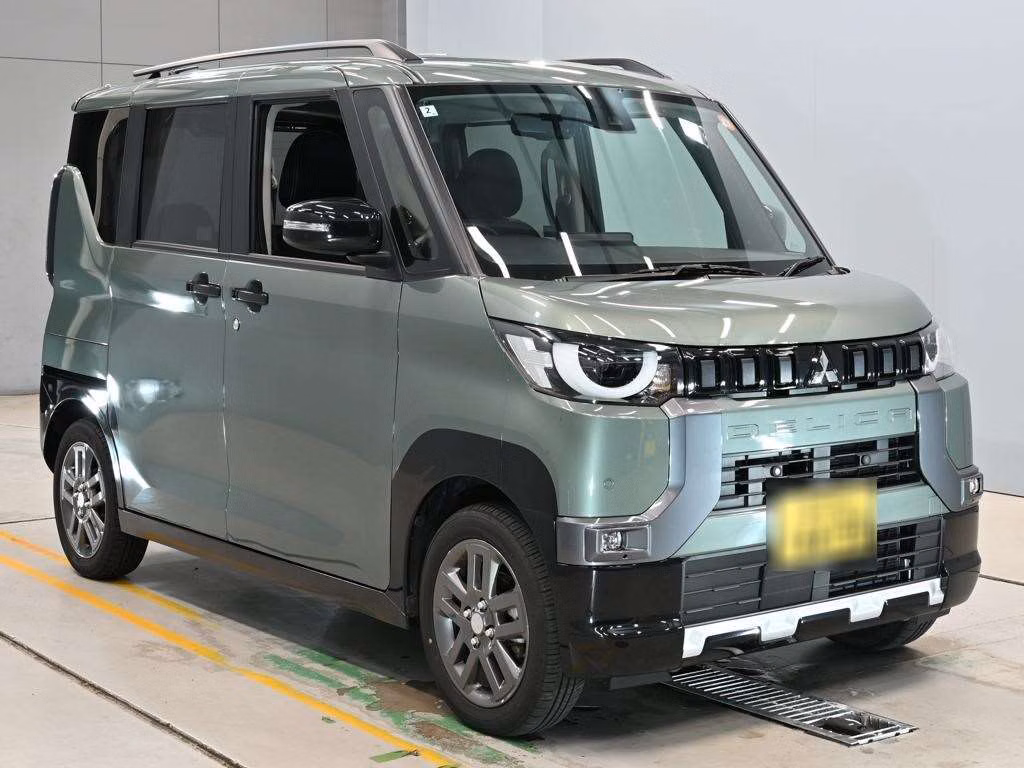 MITSUBISHI DELICA MINI