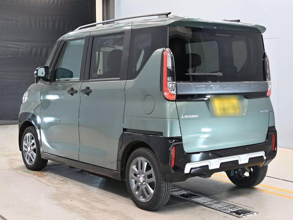 MITSUBISHI DELICA MINI