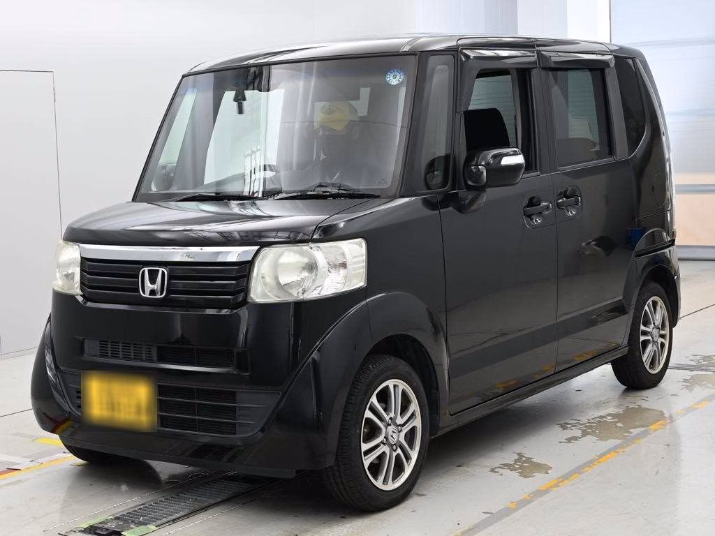 HONDA N-BOX