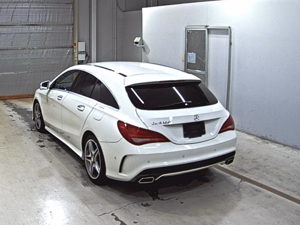 MERCEDES-BENZ CLA-CLASS
