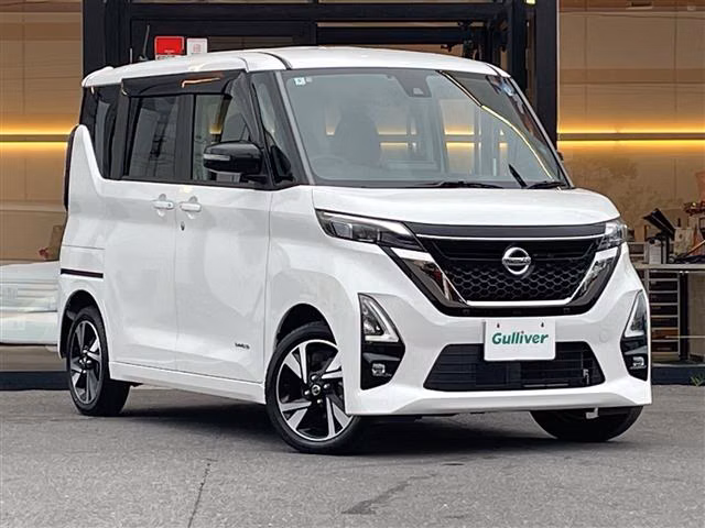 NISSAN ROOX