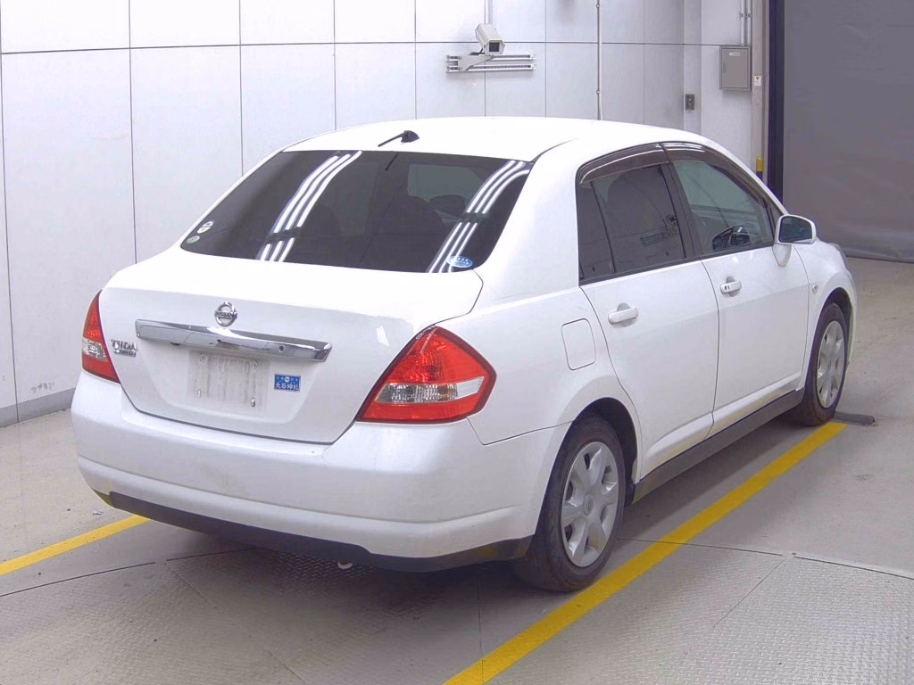 NISSAN TIIDA LATIO