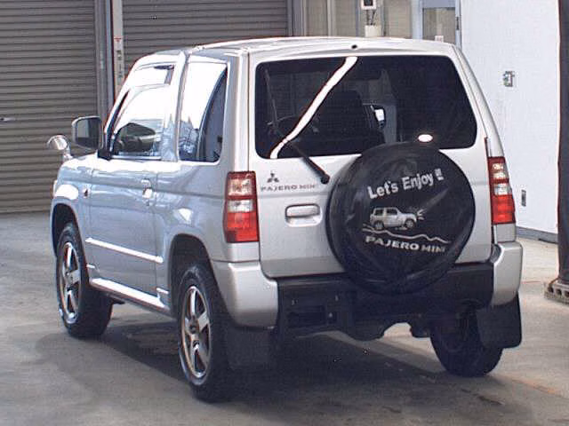 MITSUBISHI PAJERO MINI