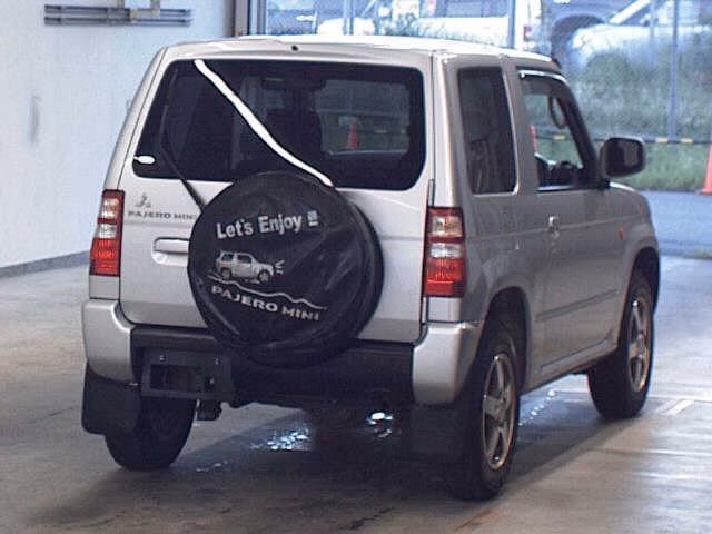 MITSUBISHI PAJERO MINI