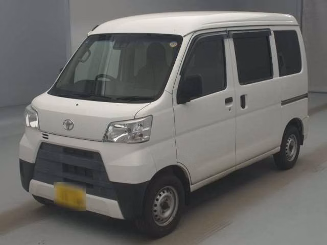 TOYOTA PIXIS VAN