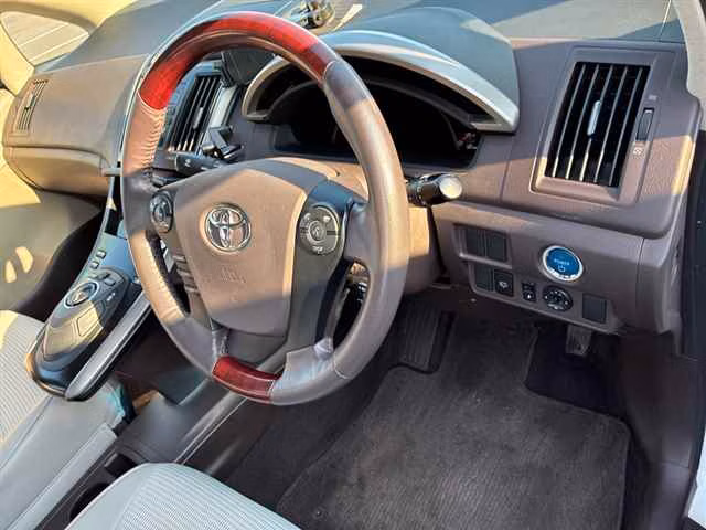 TOYOTA SAI