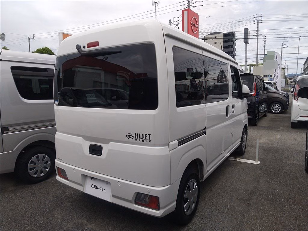 DAIHATSU ATRAI