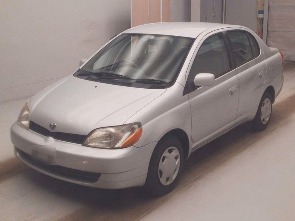 TOYOTA PLATZ