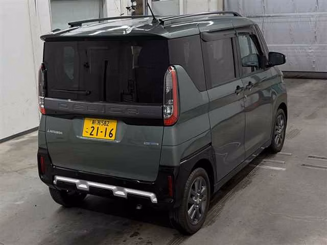 MITSUBISHI DELICA MINI